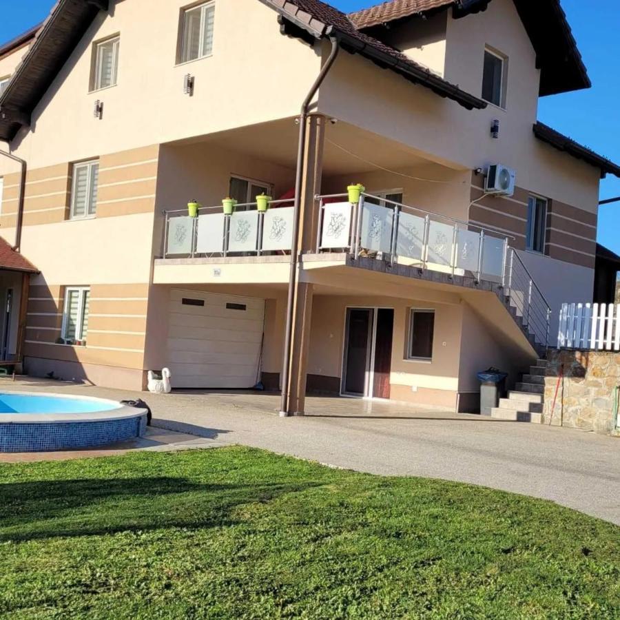 ורדניק Apartmani Apolon מראה חיצוני תמונה